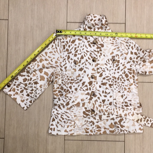 Women's Carole Little Petite button down top - Picture 6 of 8